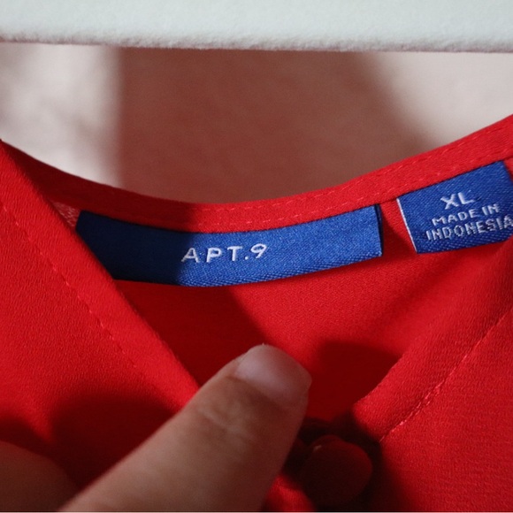 Apt. 9 Bold Red Top - Picture 4 of 8
